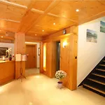 Vital Wiedemann 3*